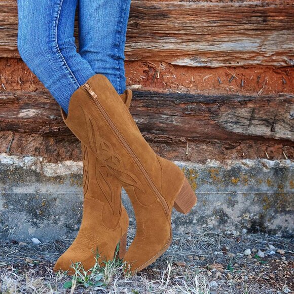 Women 1828-camel Suede leather Embroidered Country Heel Pointed Toe Booties - Picture 3 of 6